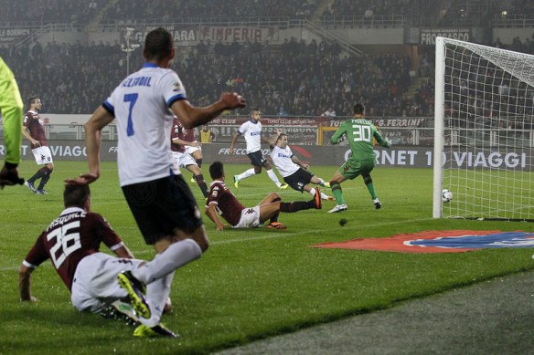 La miglior azione del match.  Bella quanto vana...