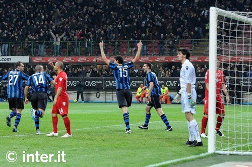 "Gol! gol! ho fatto gol!!" (Geom. Calboni, scapoli vs ammogliati).  Il livello della conclusione a rete era quello...