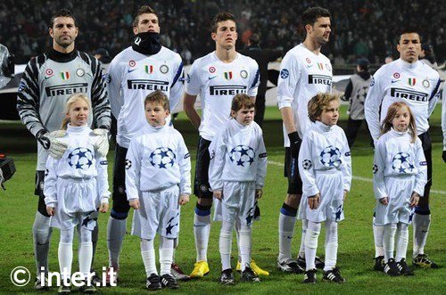 ...Per tanto così, era meglio far giocare quelli davanti..