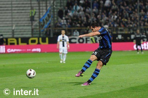 Vedere il lato buono della medaglia è dura, ma ci provo: Deki avanti così, e magari 5 cm meno angolato...