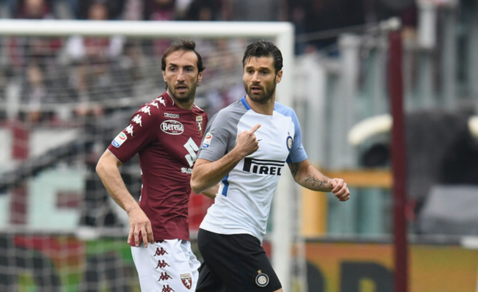 DD85C6DA-6855-4B51-BD7F-844B2AD70371